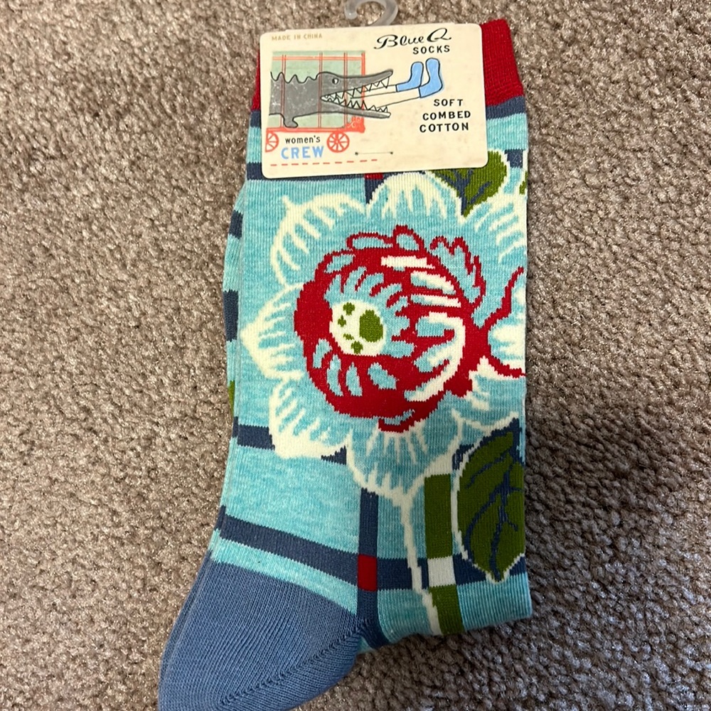Blue Q women’s crew socks